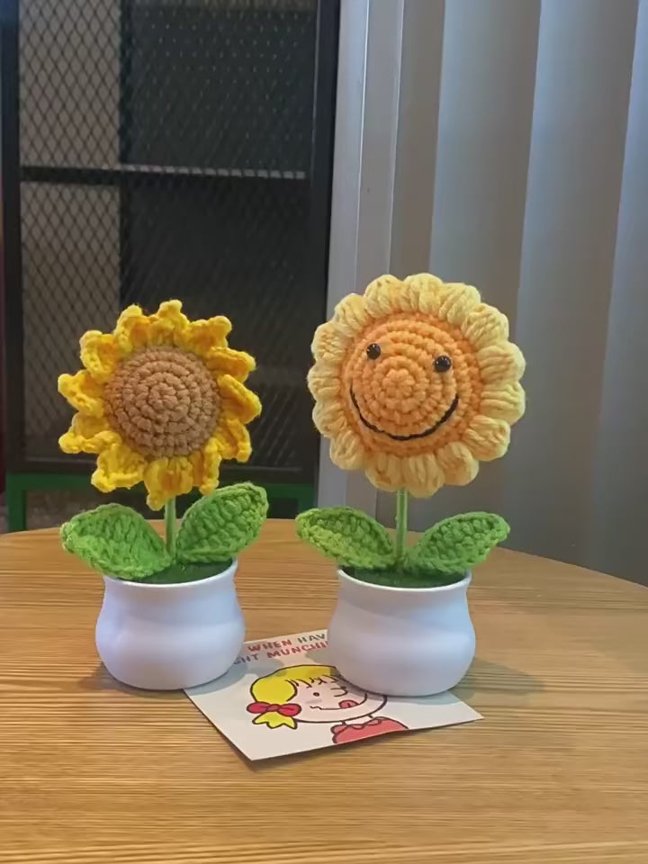 1Pc Crochet Lily & Sunflower Pot Decor